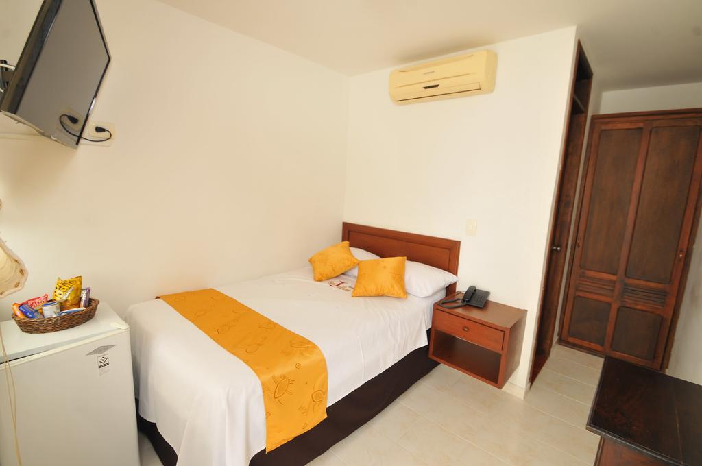 Hotel San Julian Buga Szoba fotó
