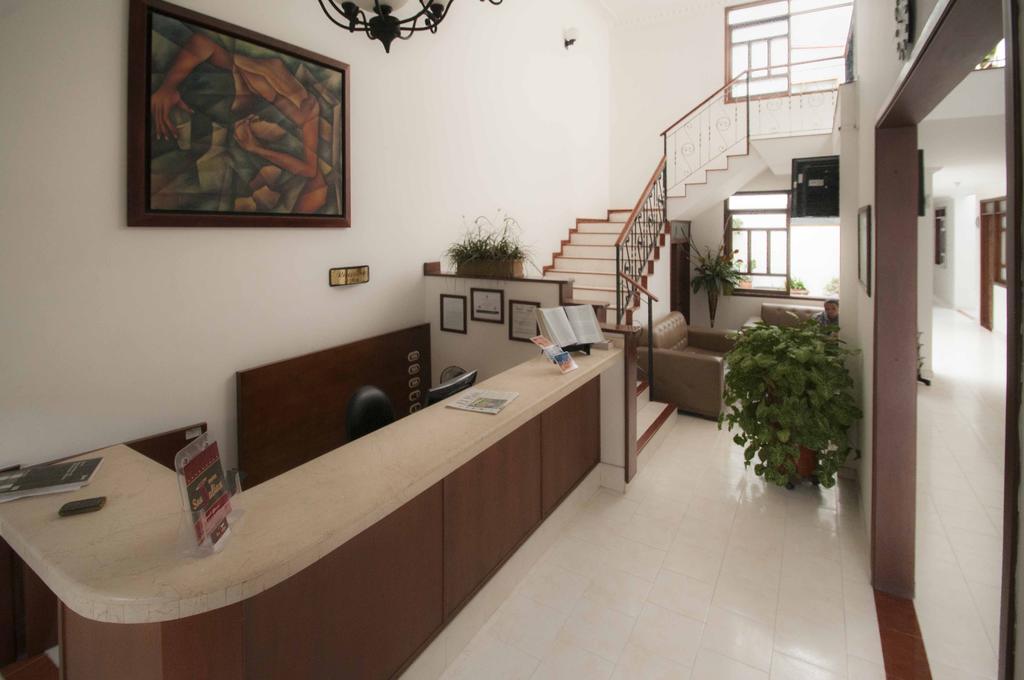 Hotel San Julian Buga Kültér fotó