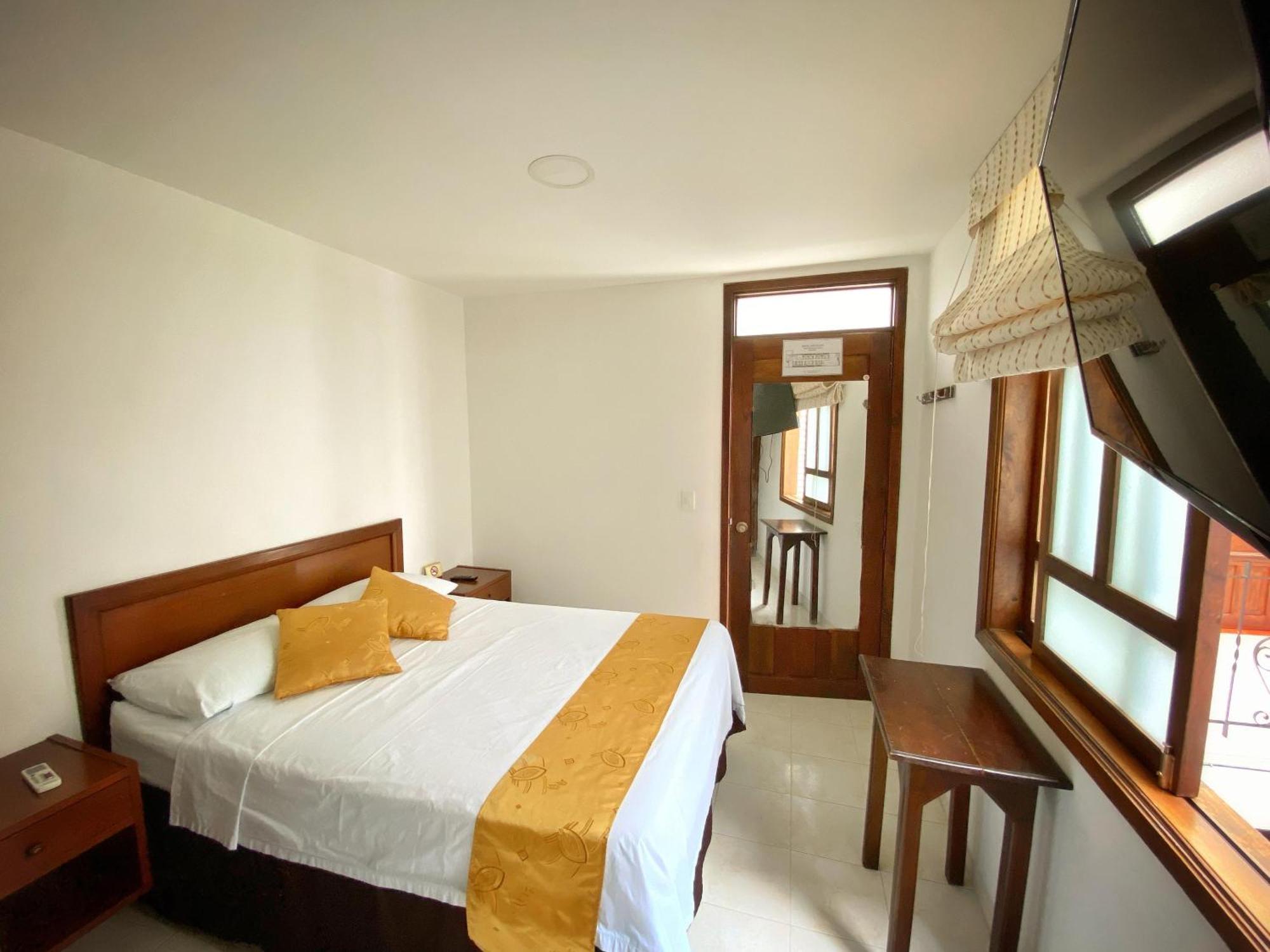 Hotel San Julian Buga Kültér fotó