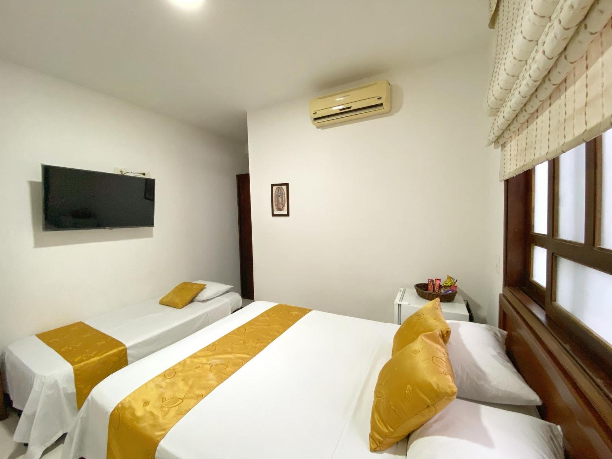 Hotel San Julian Buga Kültér fotó