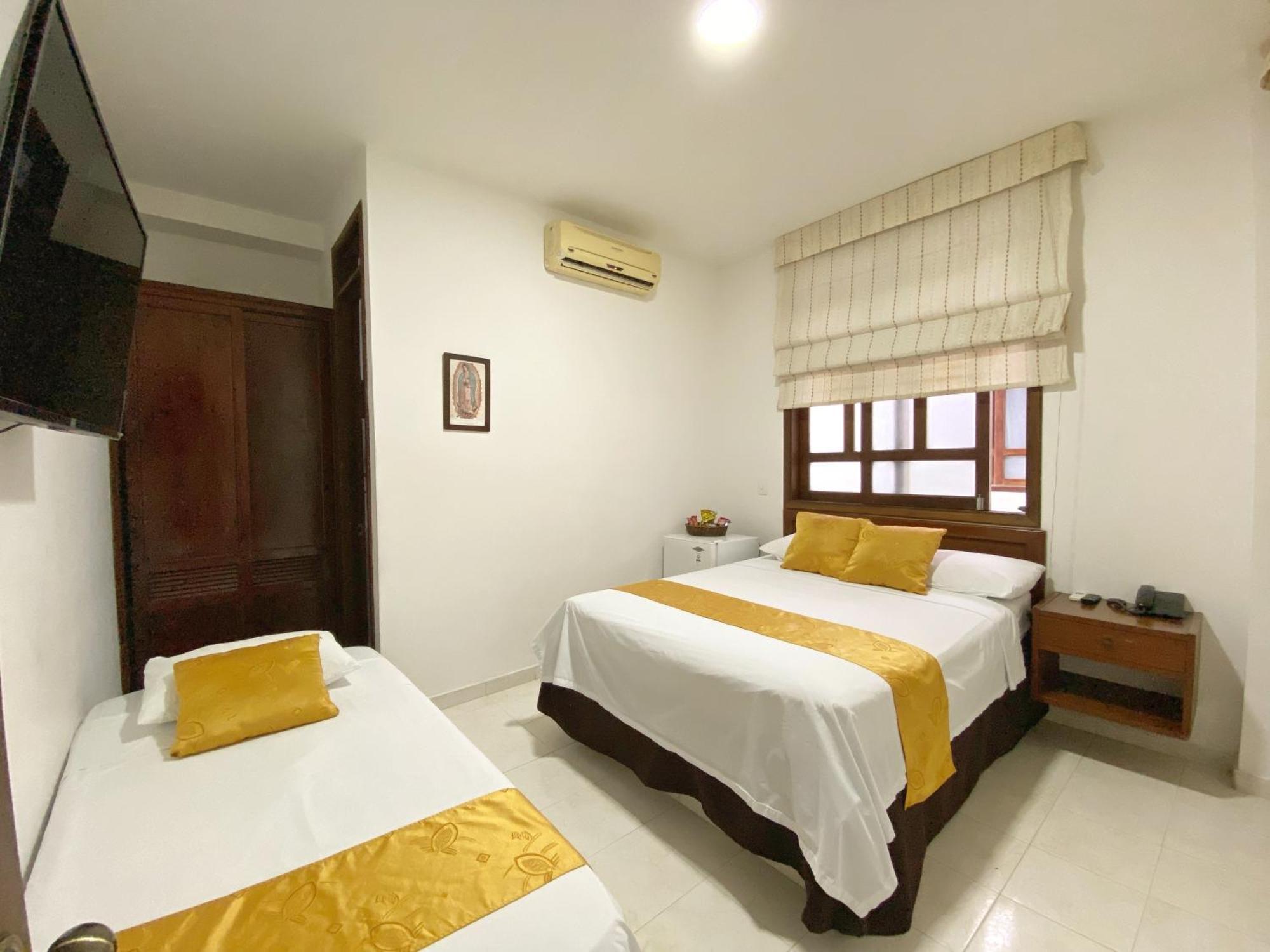 Hotel San Julian Buga Kültér fotó