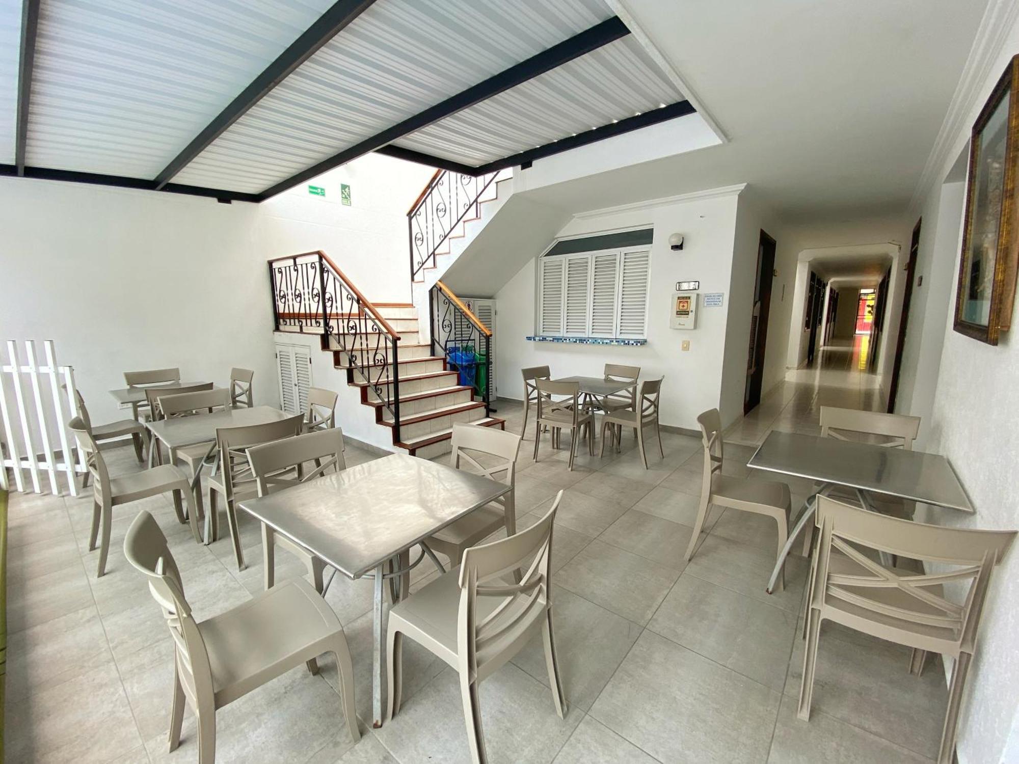 Hotel San Julian Buga Kültér fotó