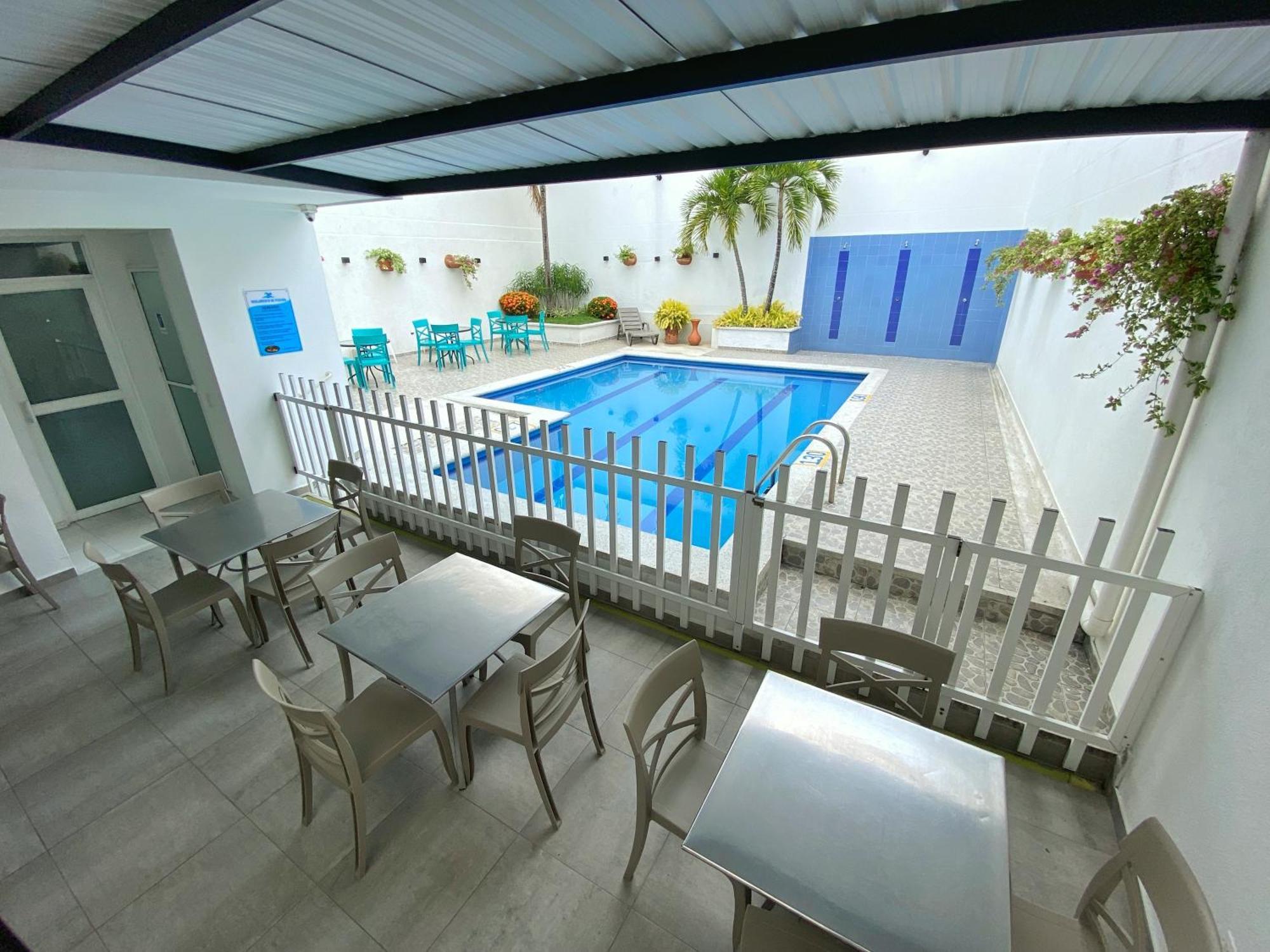 Hotel San Julian Buga Kültér fotó